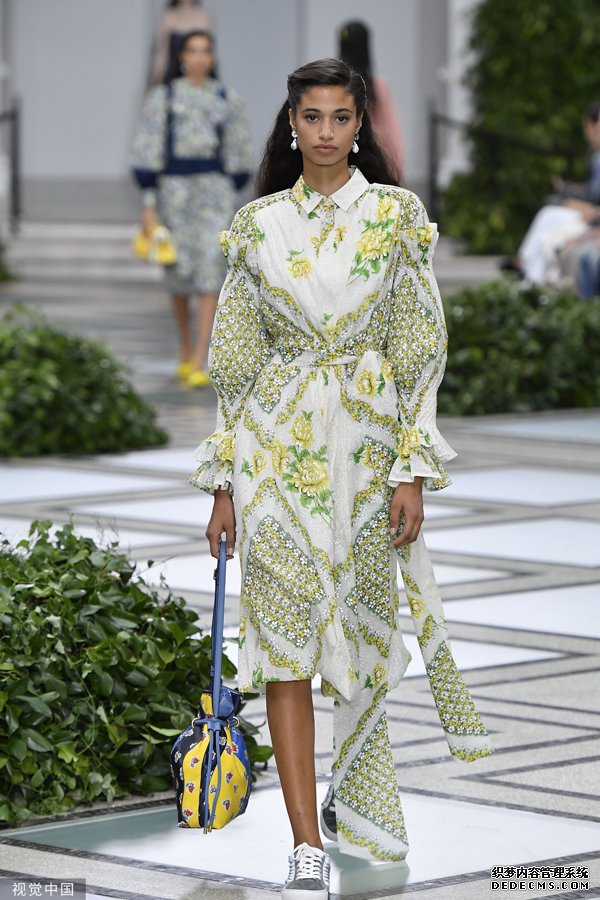 Tory Burch 2020ϵУͼƬԴӾй